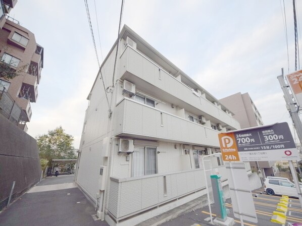 コート権太坂の物件外観写真